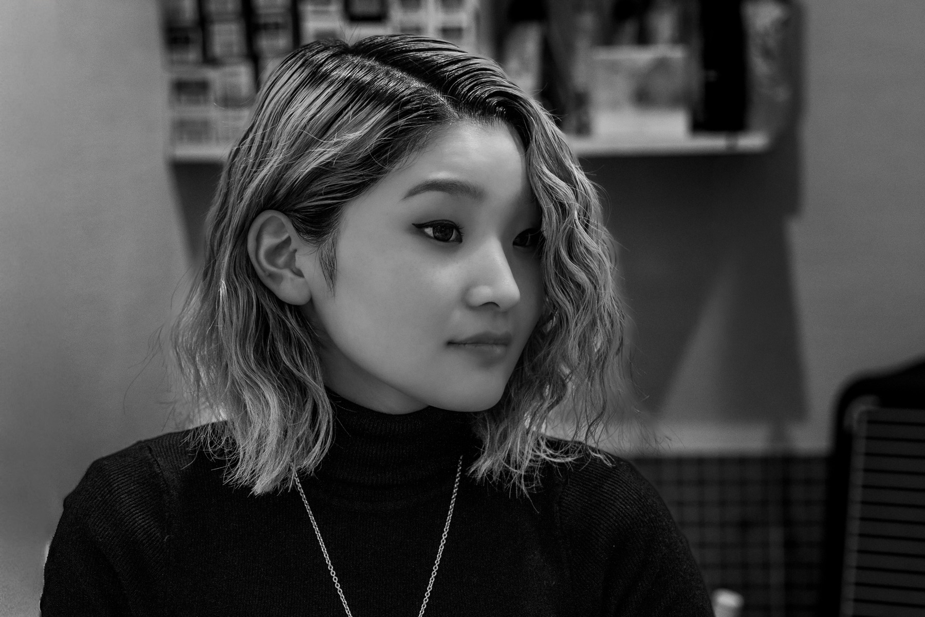モノクロの人物写真の写真